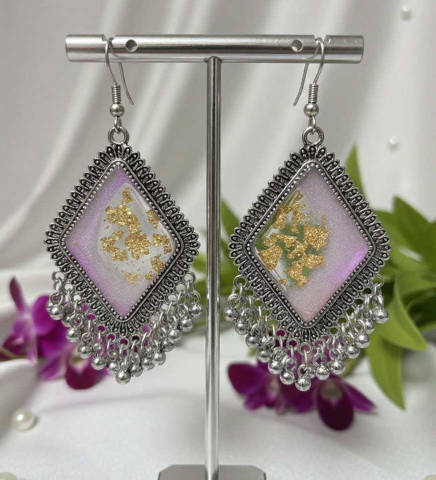 Oxidised Diamond Resin Jhumka with Golden Flakes Oxidised Diamond Resin Jhumka with Golden Flakes